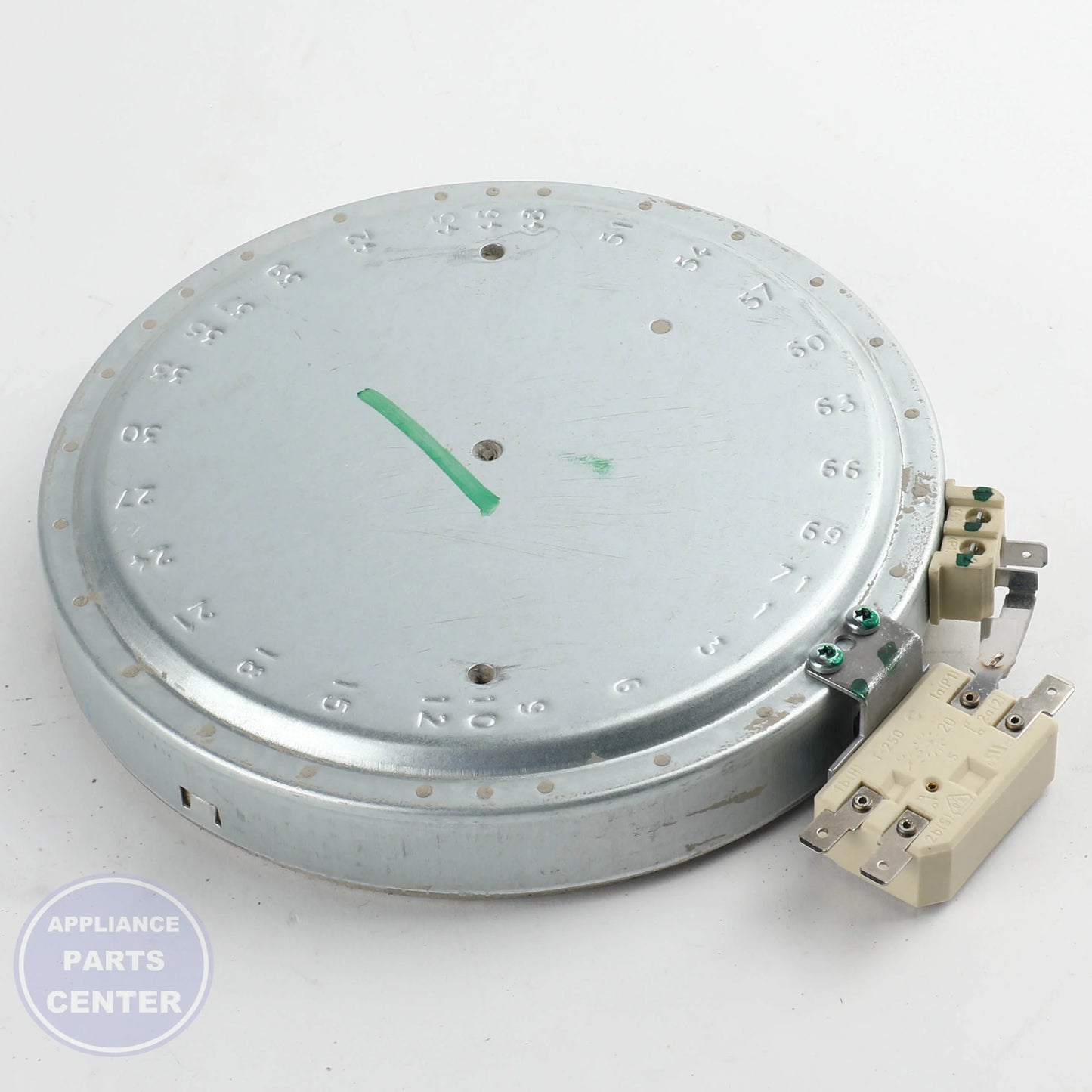 GEH SURFACE RADIANT ELEMENT 6 KIT WB30X38928 - Installation in GEH model showing key mounting points