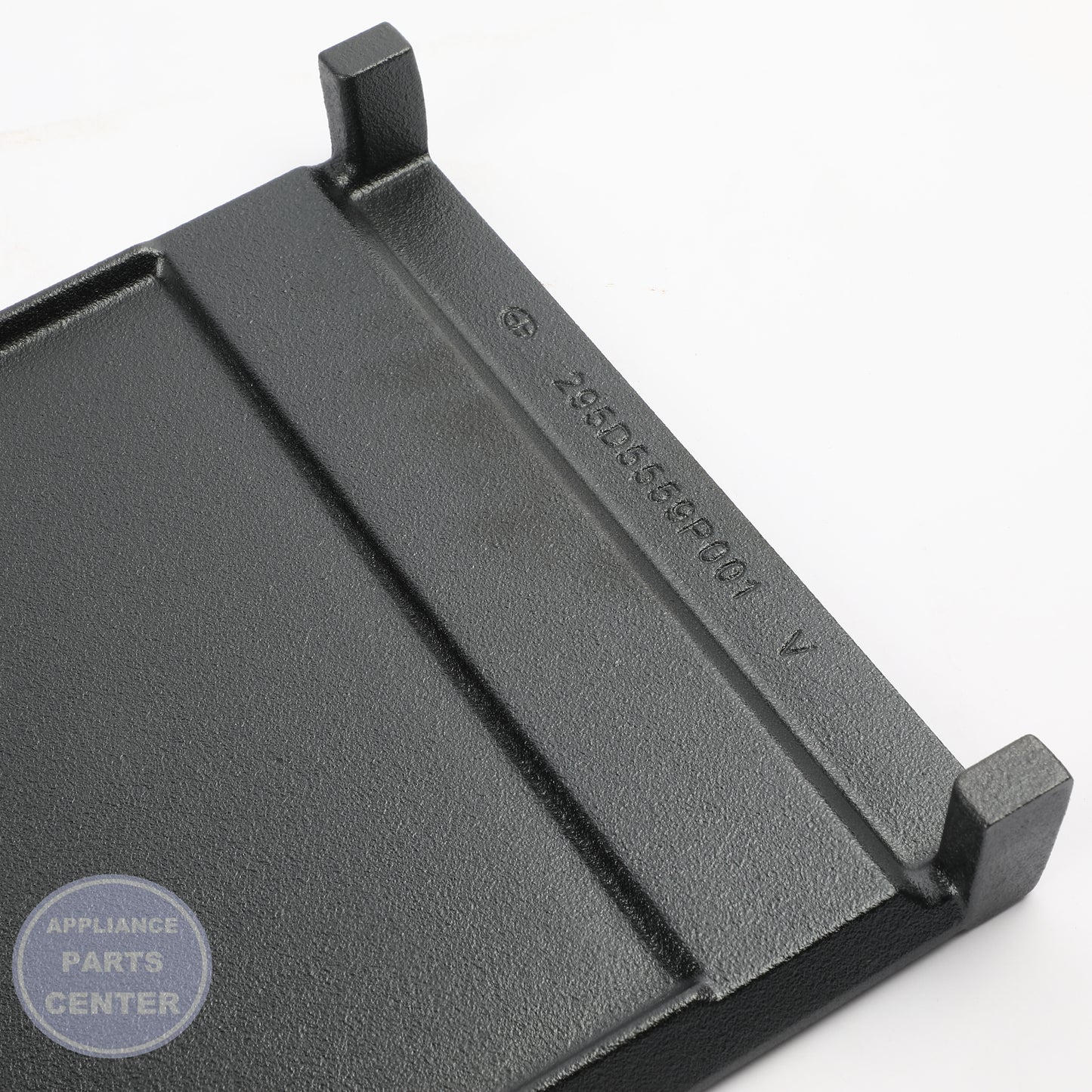 GRIDDLE WB31X49806 - Detailed view of precise craftsmanship