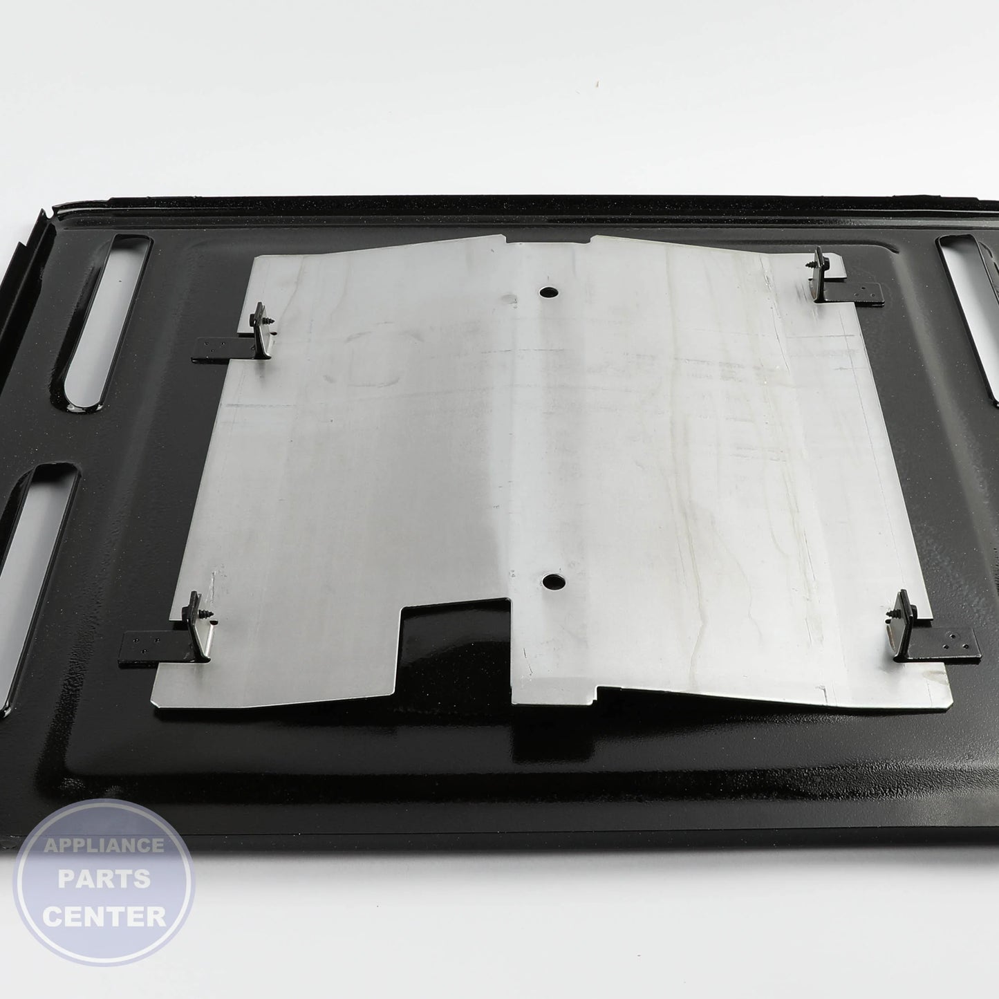 GEH BOTTOM OVEN  AND DEFLECTOR ASM WB35X37968 - Installation in GEH models showing easy mounting points
