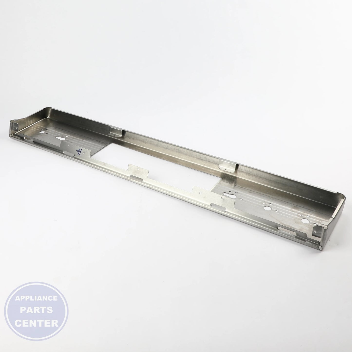 GEH PANEL MANIFOLD UPPER WB36X40810 - Installation in GEH model showing key mounting points