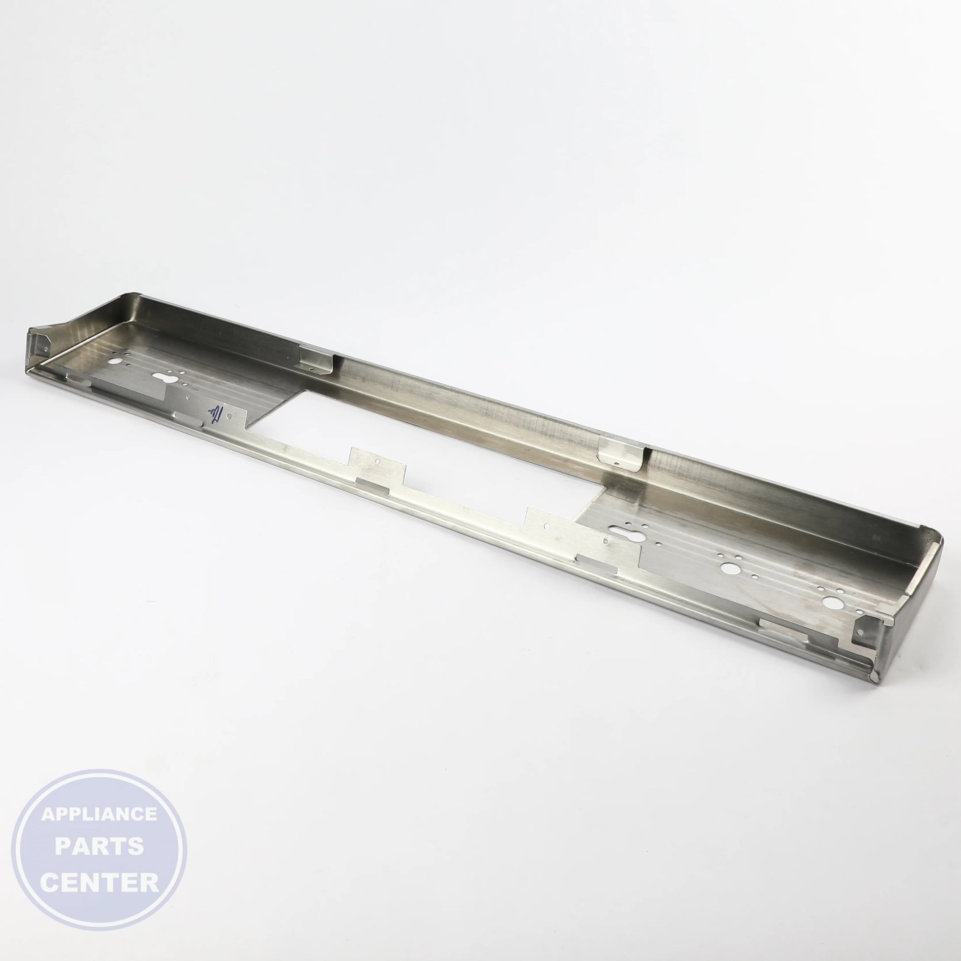 GEH PANEL MANIFOLD UPPER WB36X40810 - Installation in GEH model showing key mounting points