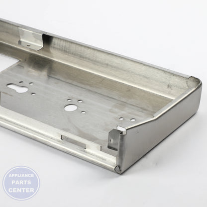 GEH PANEL MANIFOLD UPPER WB36X40810 - Installation in GEH model showing key mounting points
