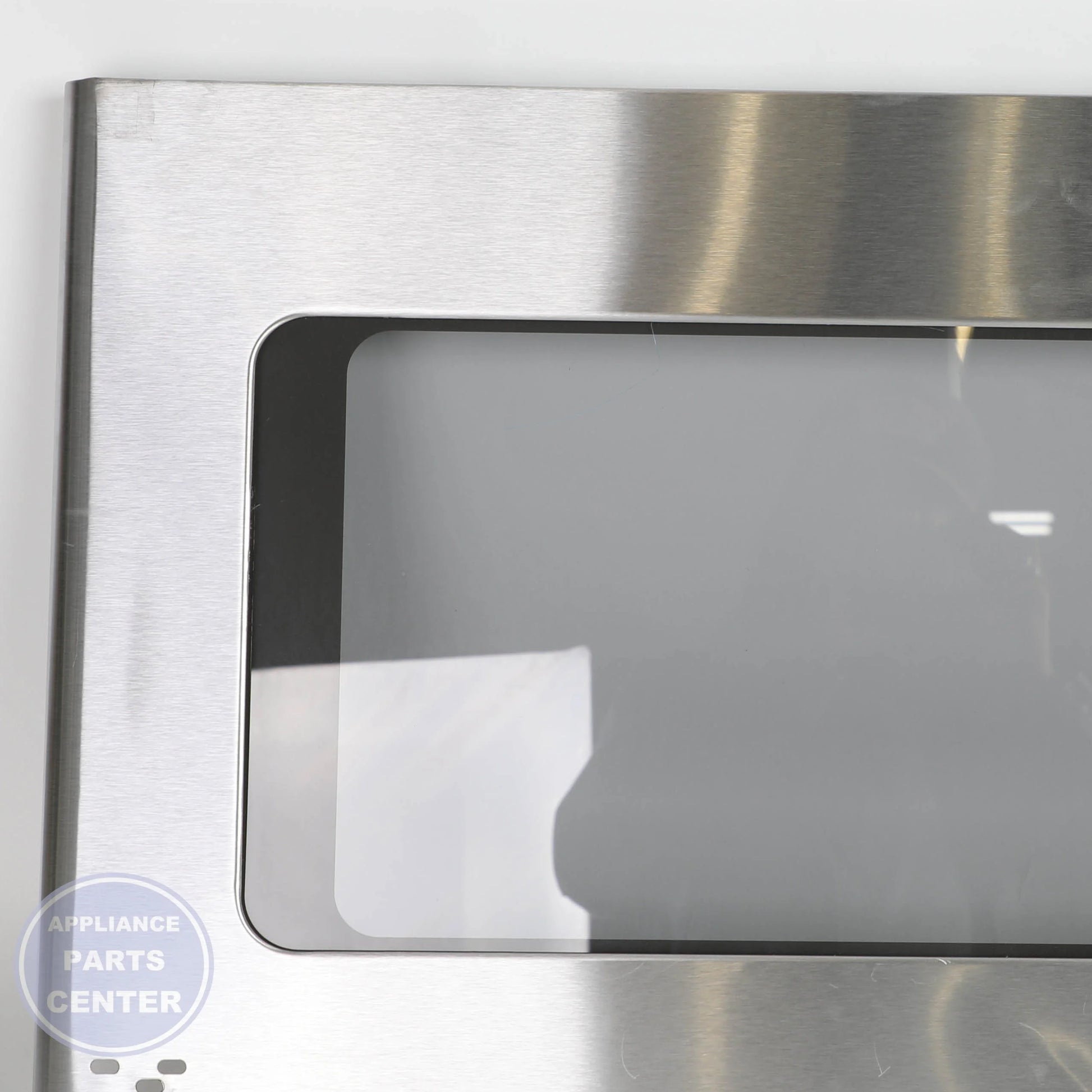 GEH GLASS DOOR ASM WB56X26530 - Installation in GEH Range model showing easy mounting points