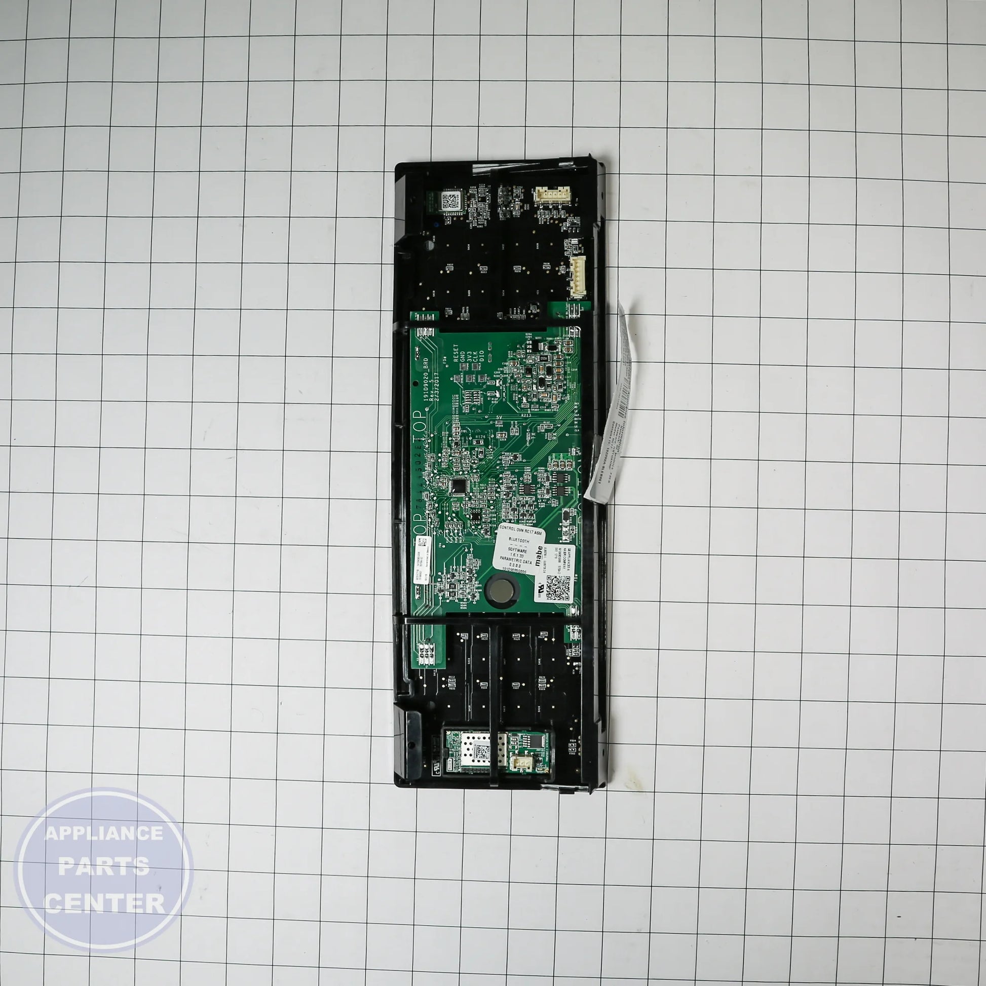 GEH GLASS AND TOUCH BOARD ASM WB56X28192 - Installation in specific model showing mounting points