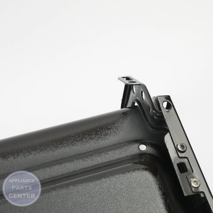GEH RANGE TOP AND BRACKET ASSEMBLY WB62X24822 - Installation in GEH Range, showing easy mounting points