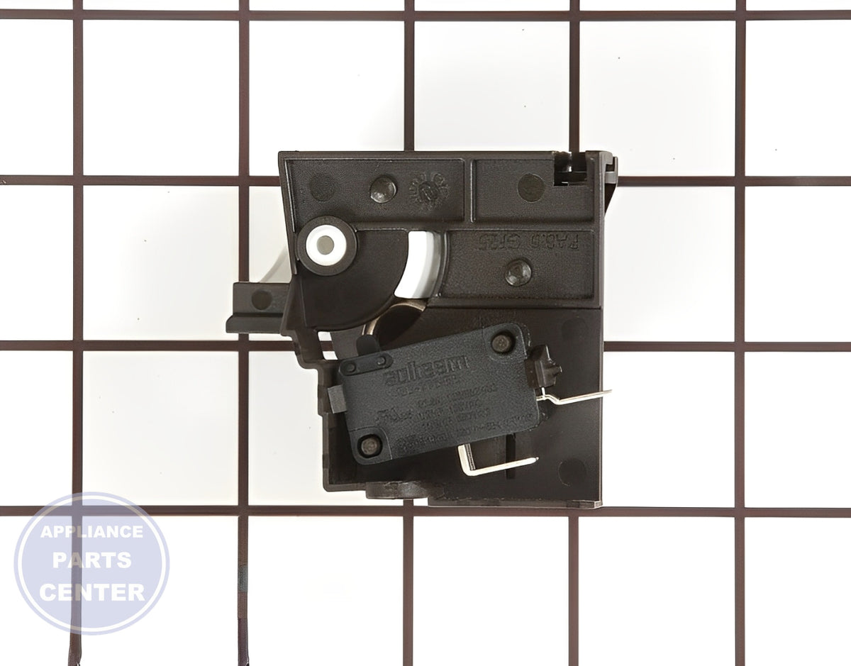 GEH LATCH WD13X10031 - Main view showing secure closure for GDT580SSF7SS