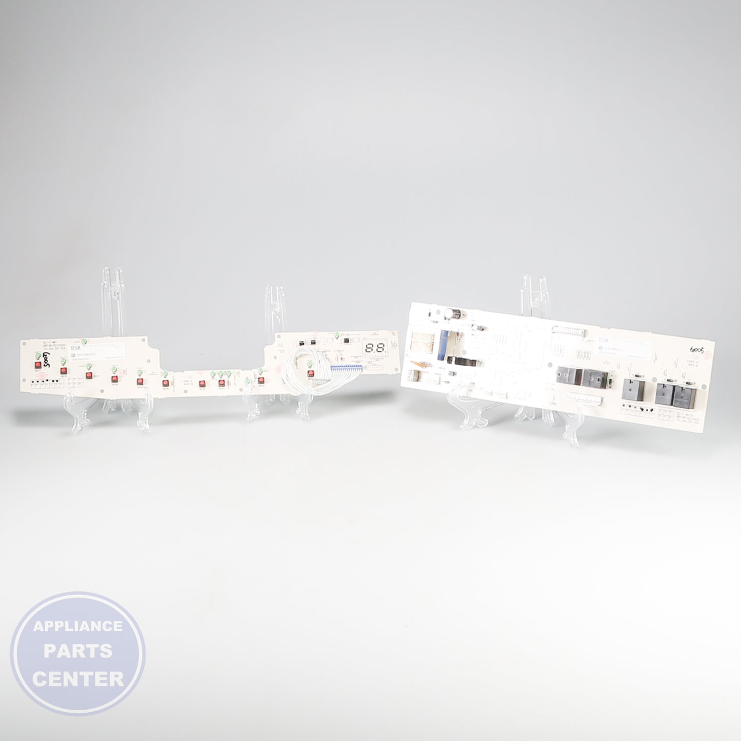 GEH KIT-MAIN & TACTILE BOARD WD21X10395 - Installation in specific model showing mounting points