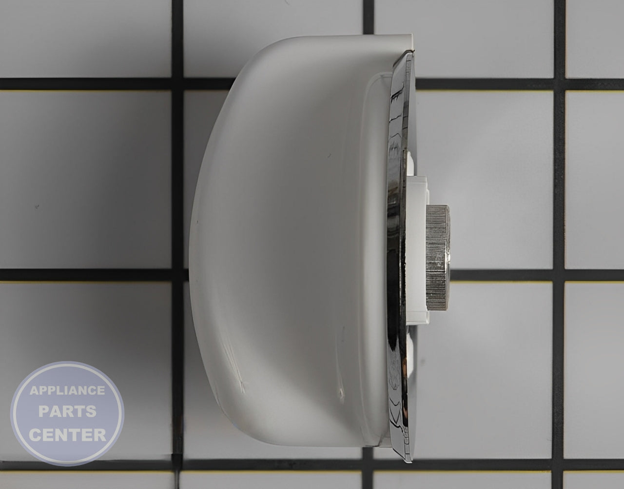GE WASHER CONTROL KNOB WE01X20378 - Detailed view of knob and button assembly