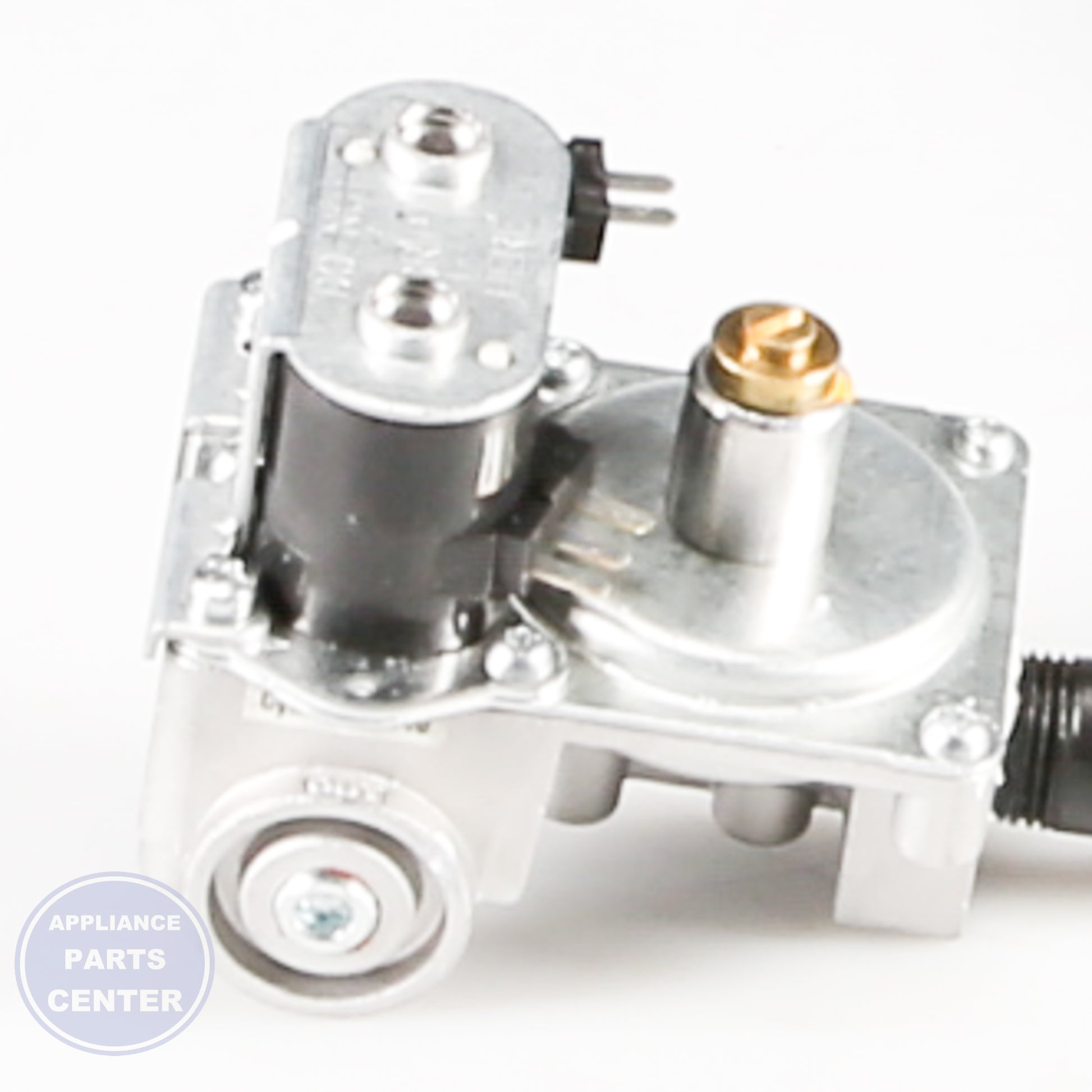 GEH VALVE AND PIPE ASM WE03X23916 - Installation in GEH model showing key mounting points