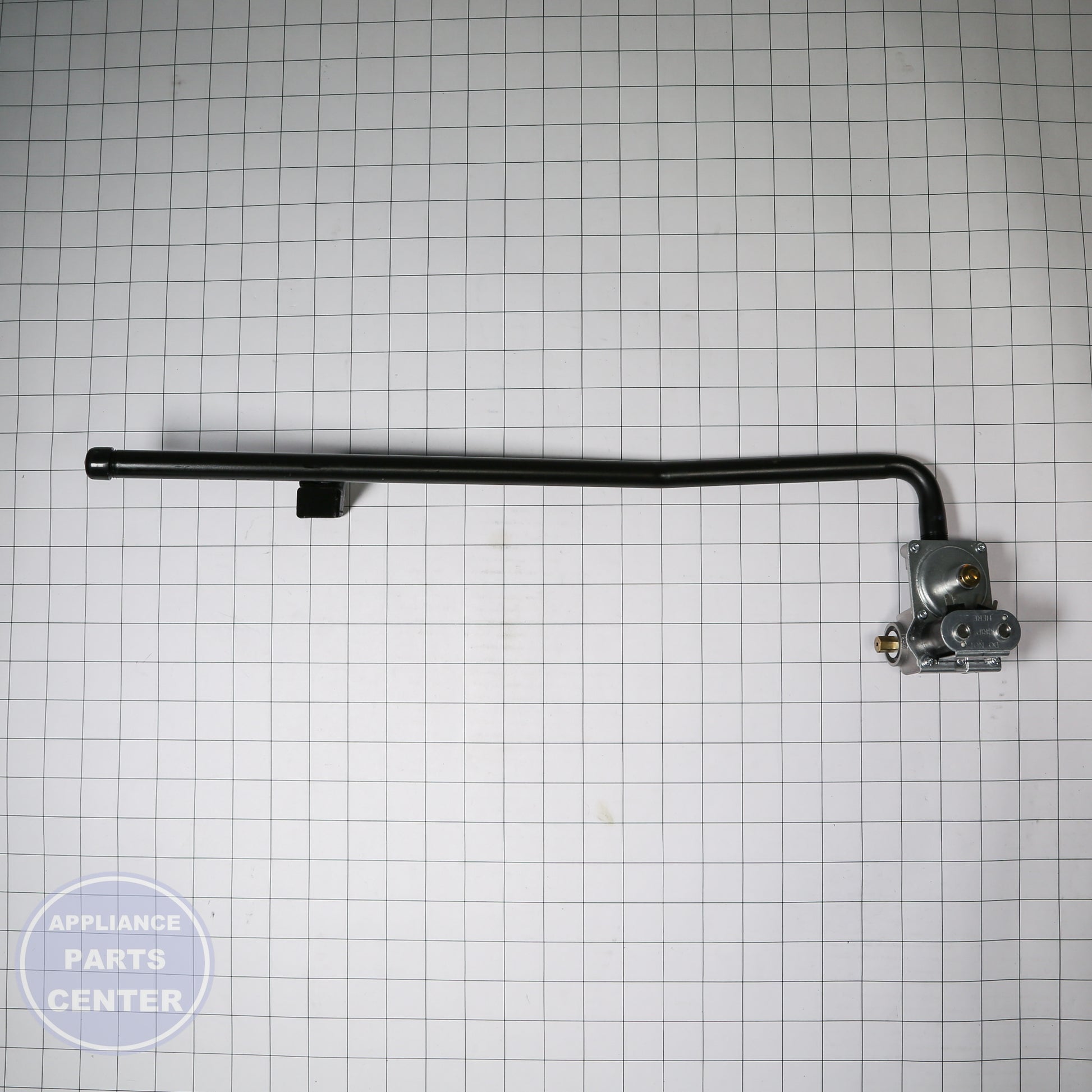 GEH VALVE AND PIPE ASM WE03X23916 - Installation in GEH model showing key mounting points