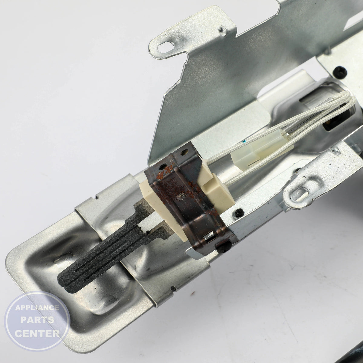 VALVE AND BURNER WE03X29303 - Side view with precise measurements