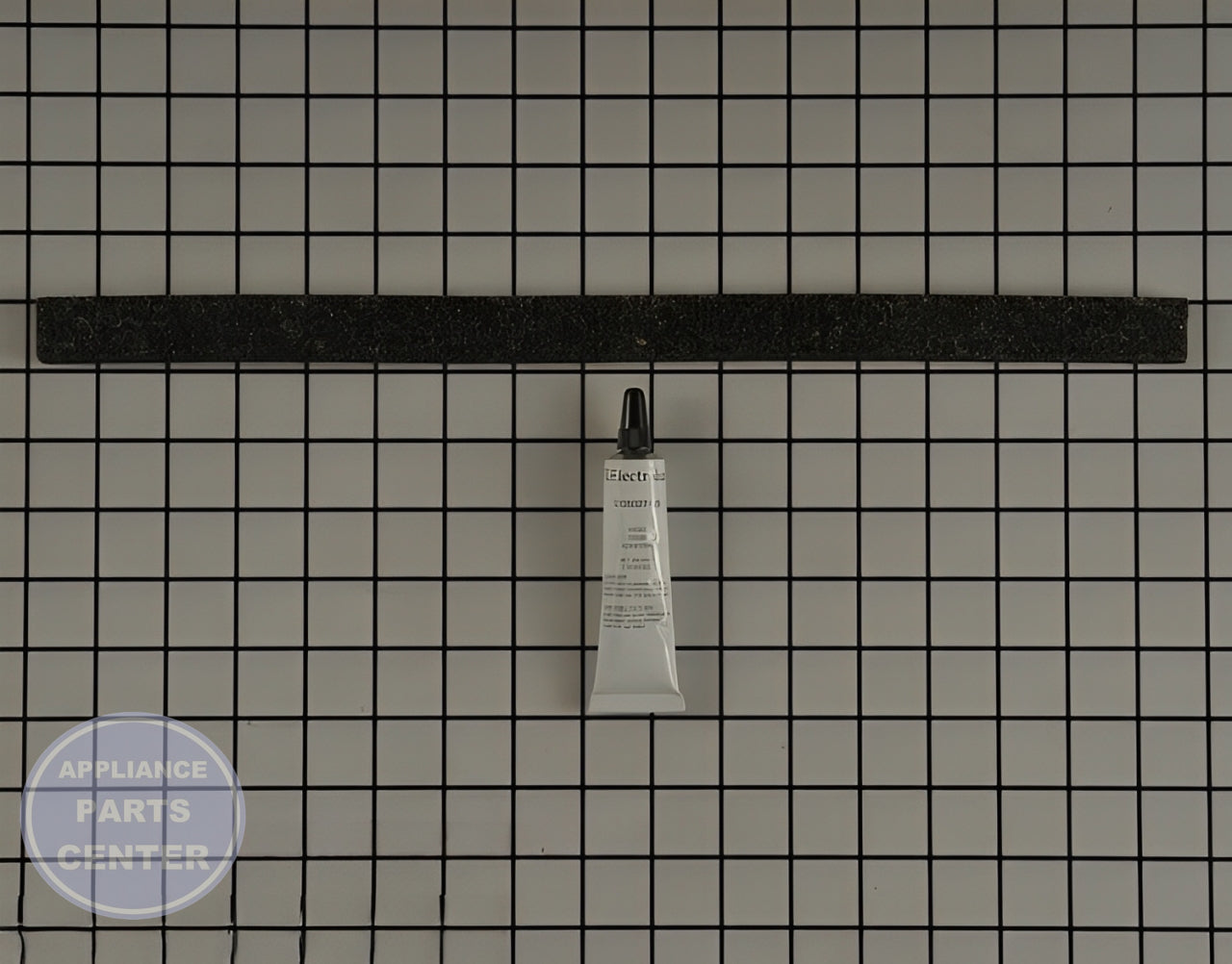GE Felt Seal WE09X10013 - Main view showing tight seal for GE Hotpoint models