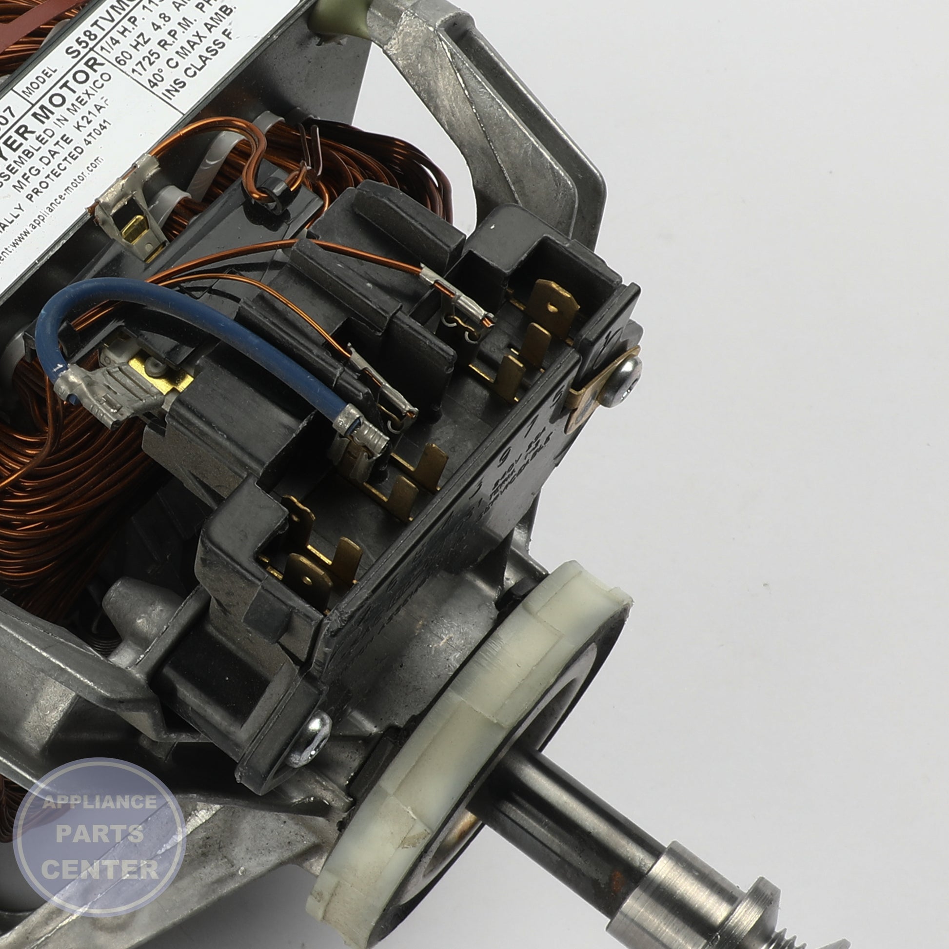 KIT MOTOR AND PULLEY JUMPER WE17X23466 - Detailed view of heavy-duty pulley