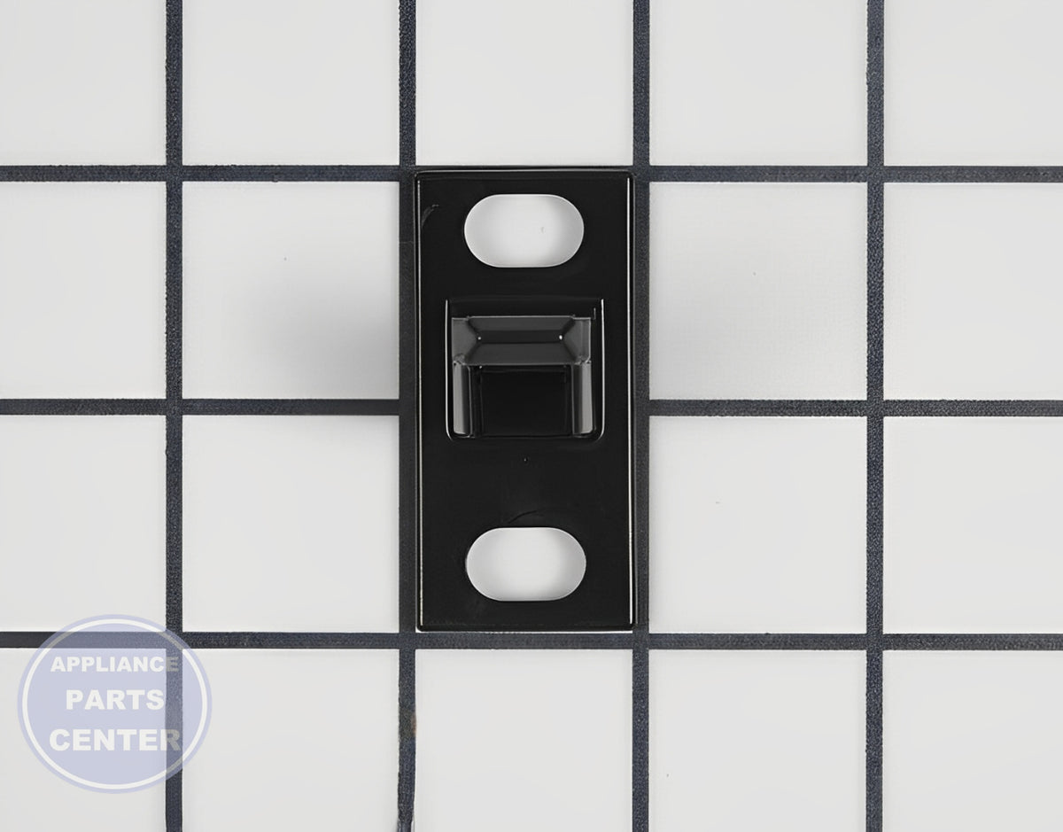 GEH STRIKER DOOR WH01X10731 - Main view showing secure closure for GEH XLW1000 XXW2000 XZW3000