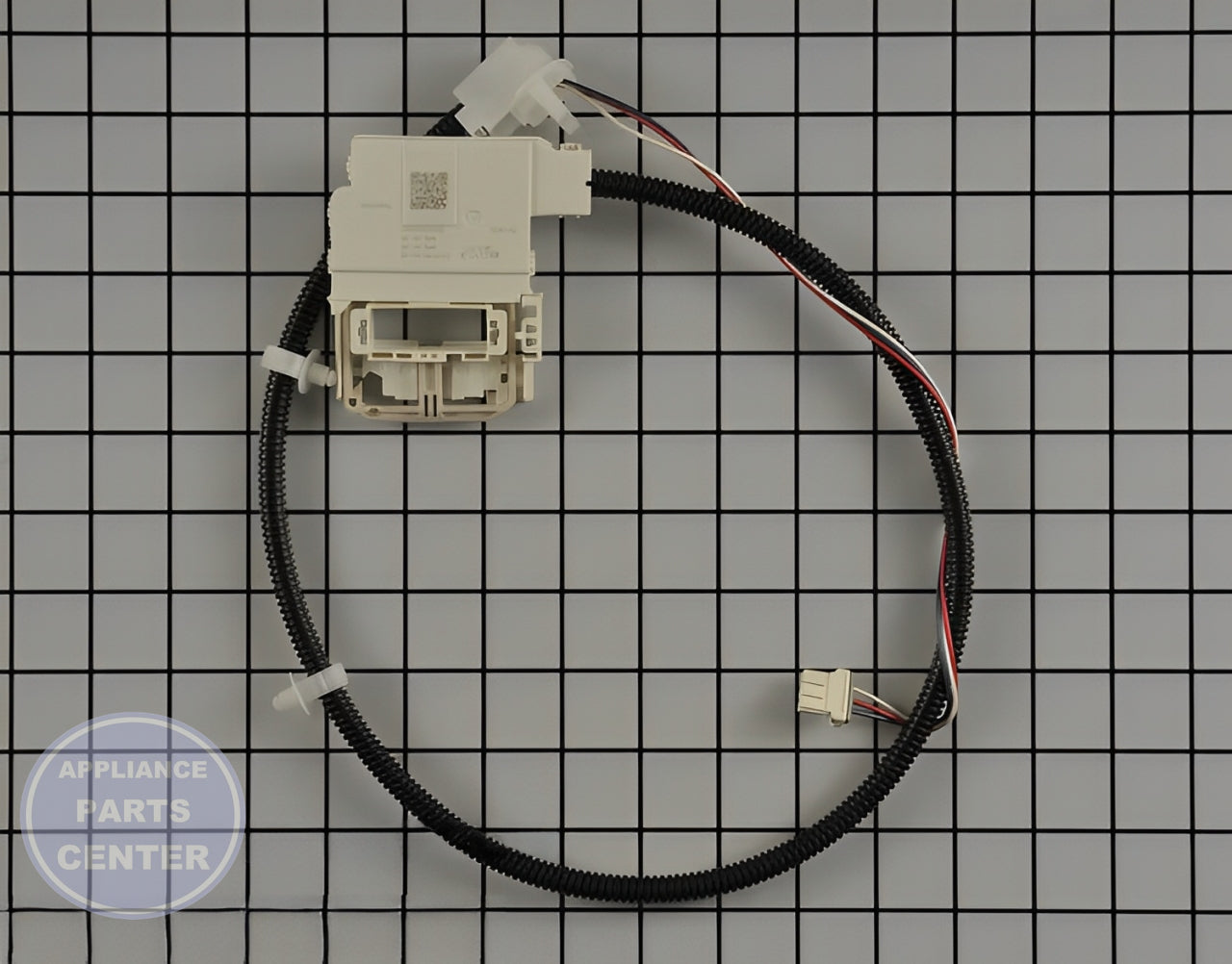 GE LID LOCK AND STRIKER KIT WH08X37937 - Detailed view of sturdy latch mechanism