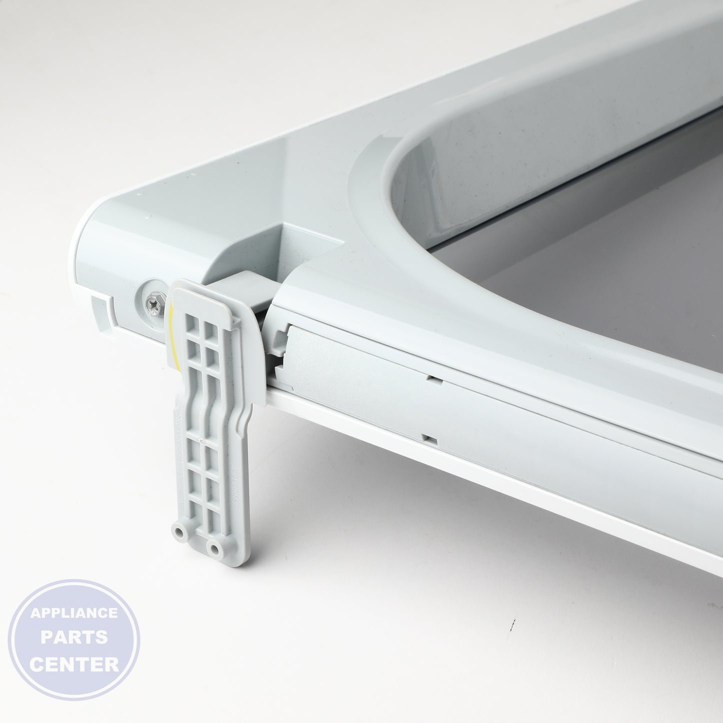 GEH GLASS FRAME LID TL WASHER WHITE WH10X35297 - Installation in GEH model showcasing secure mounting points