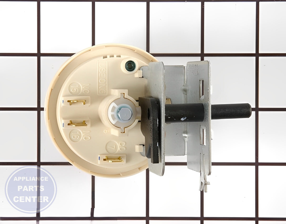GE WASHER WATER LEVEL PRESSURE SWITCH WH12X10065 - Detailed view of water level switch features