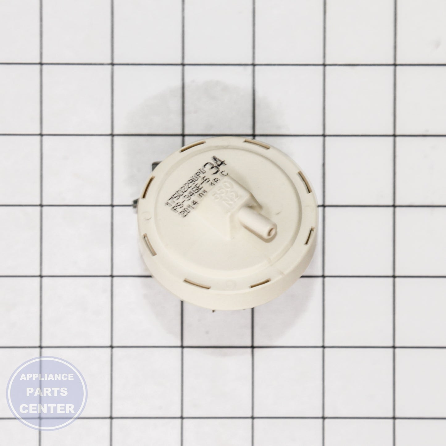 SWITCH PRESSURE WH12X10076 - Side view with dimensions 2.5 x 2 x 1.5 inches