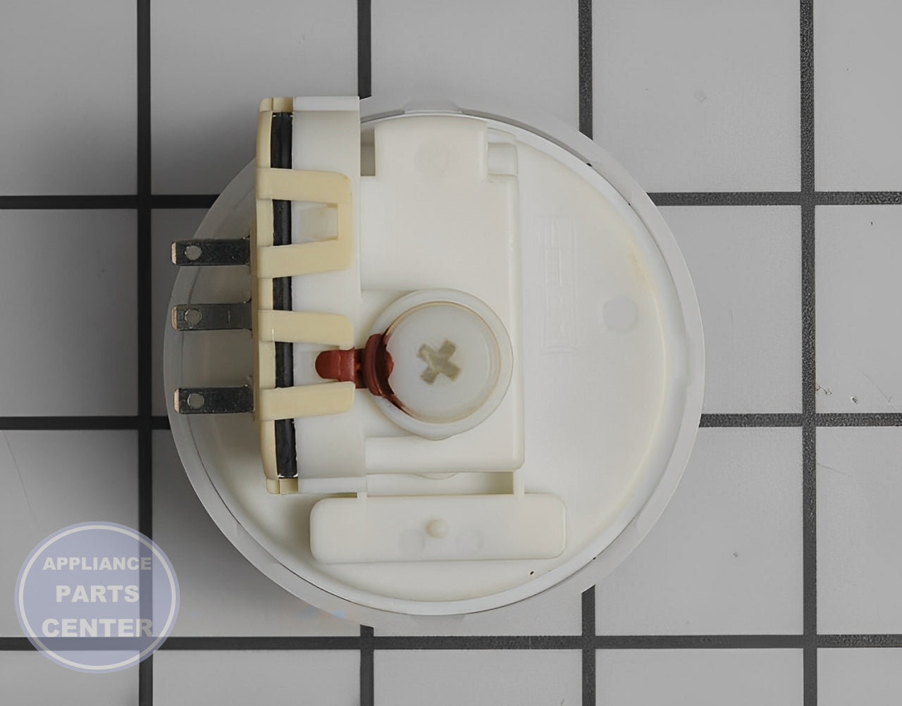 Pressure Switch WH12X10511 - Side view with 3.5 x 2.5 x 2 dimensions