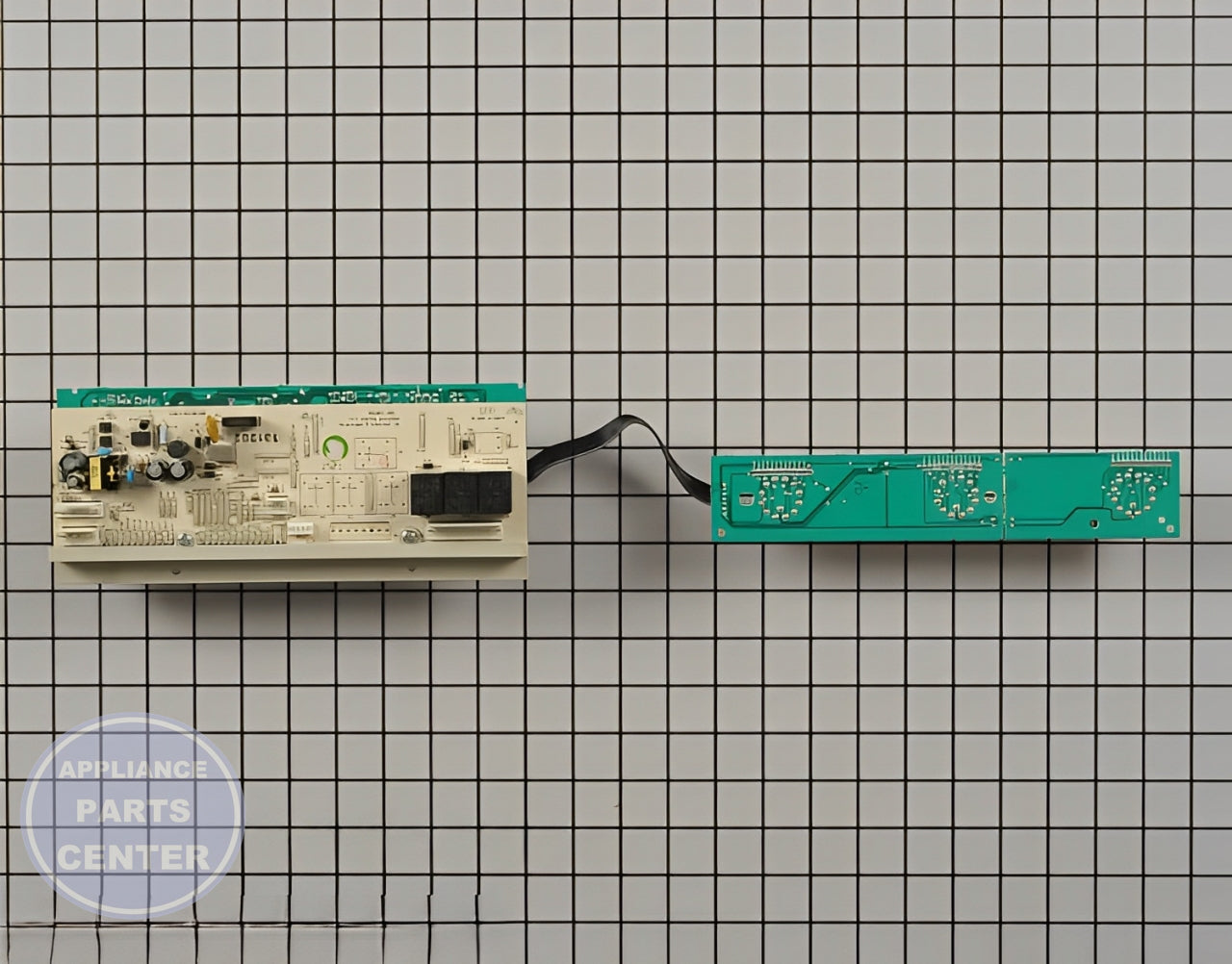 GE WASHER CONTROL BOARD ASSEMBLY WH12X10614 - Detailed view of timer circuitry