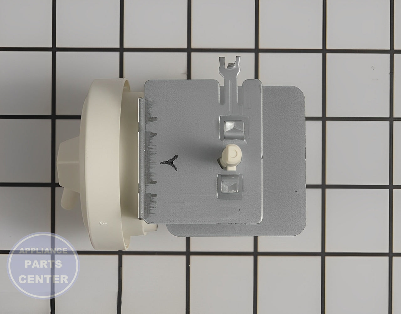GEH SWITCH PRESSURE WH12X22716 - Main view showing water level control for GEH GFWN1600JWW