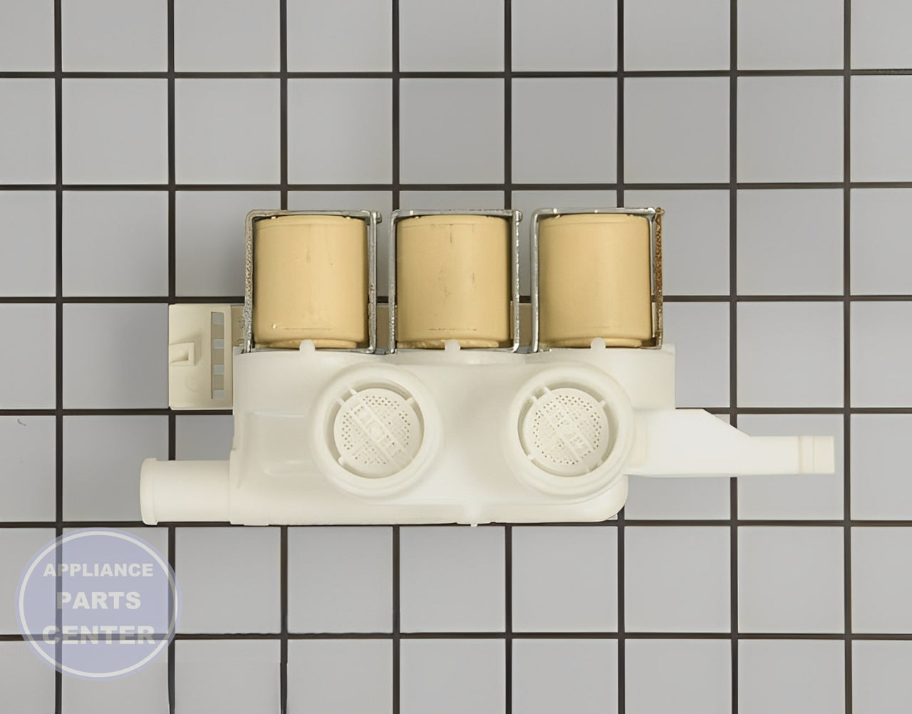 GE WATER VALVE TRIPLE WH13X10026 - Side view with precise valve specifications
