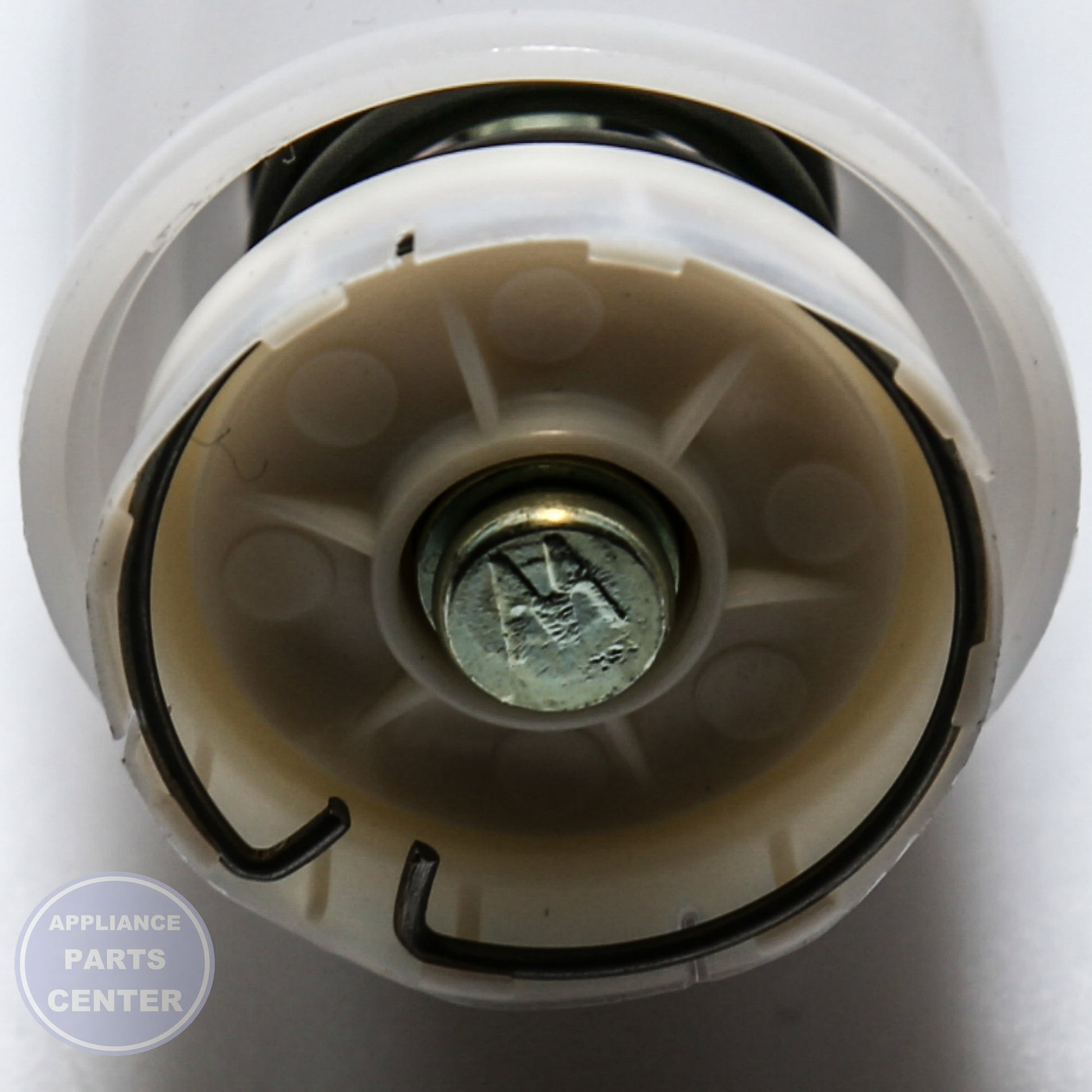 GEH SUSPENSION ASM WH16X10056 - Installation in specific model showing key mounting points