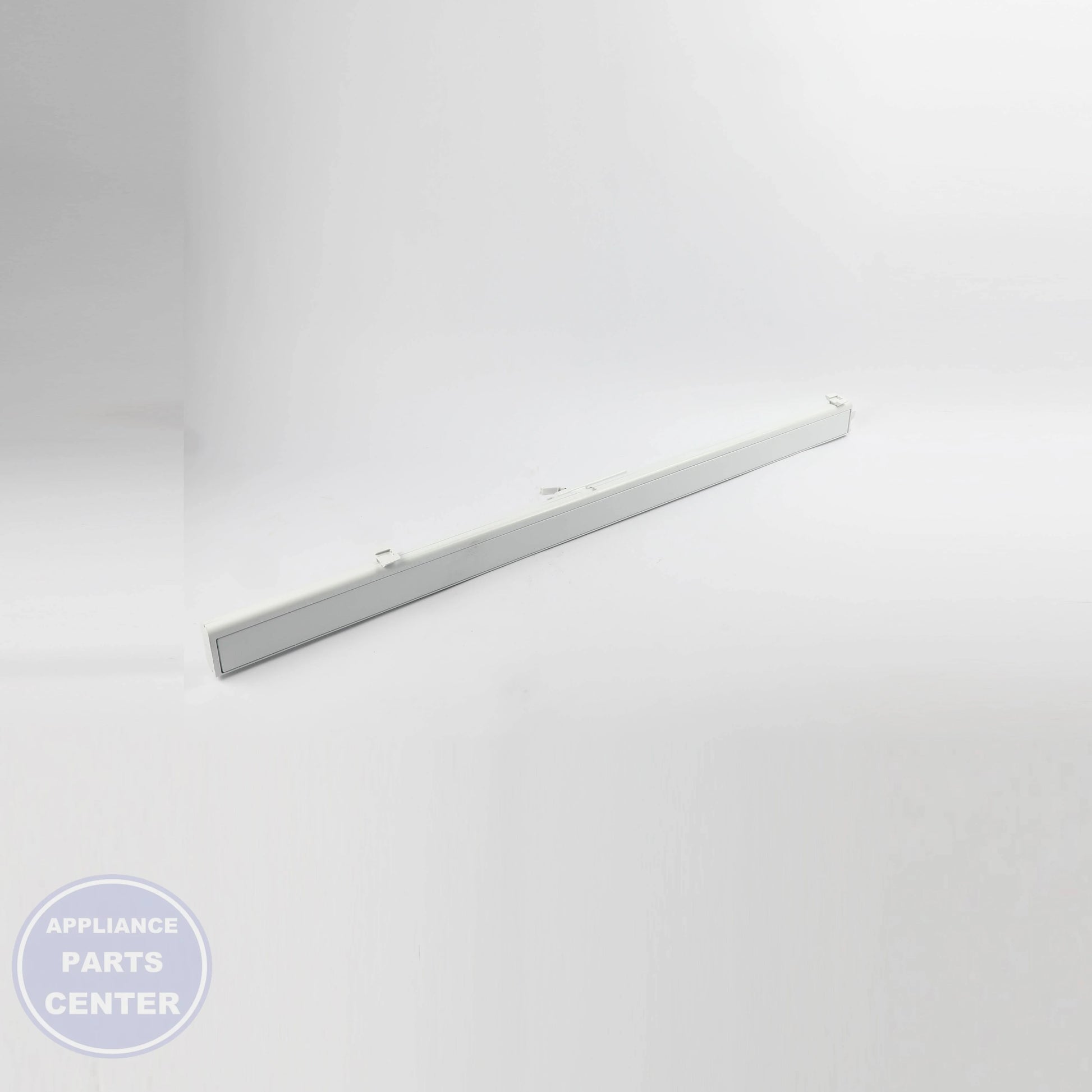 WPL RAIL-MULLN WP12722815W - Installation in specific model showing mounting points