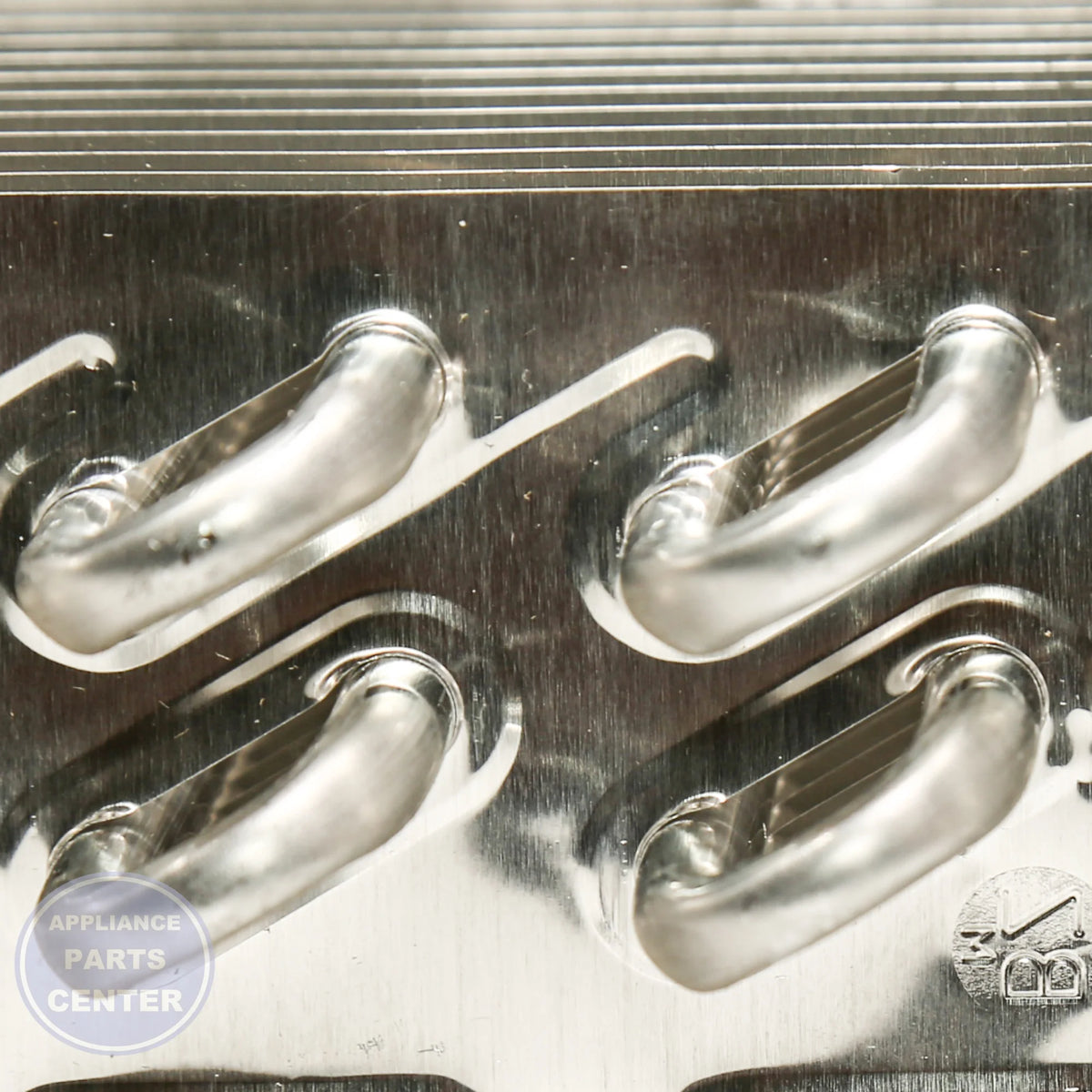 EVAPORATOR WP2306092 - Detailed view of compressor & sealed system