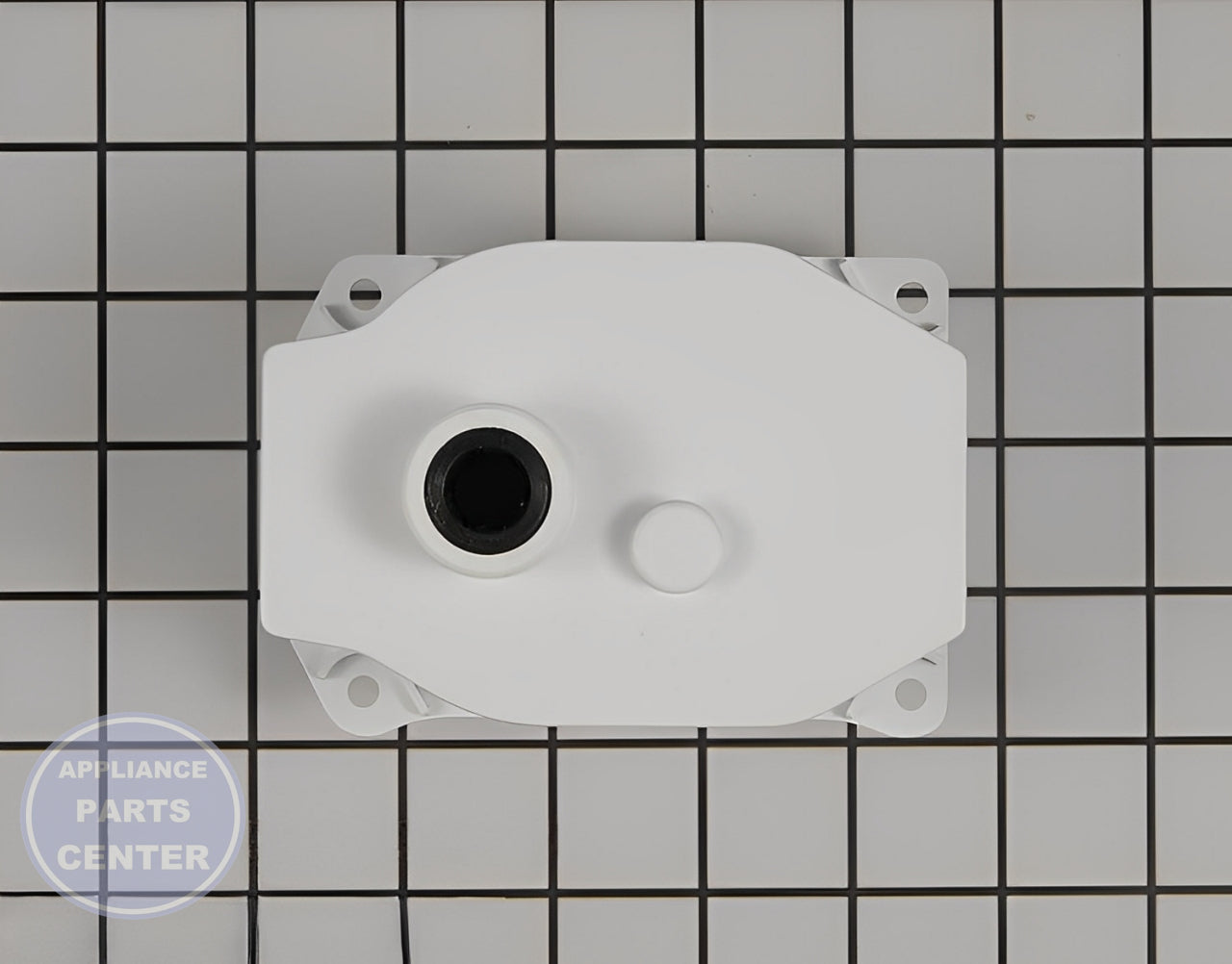 WHIRLPOOL REFRIGERATOR MOTOR WP2323603 - Detailed view of precision engineering