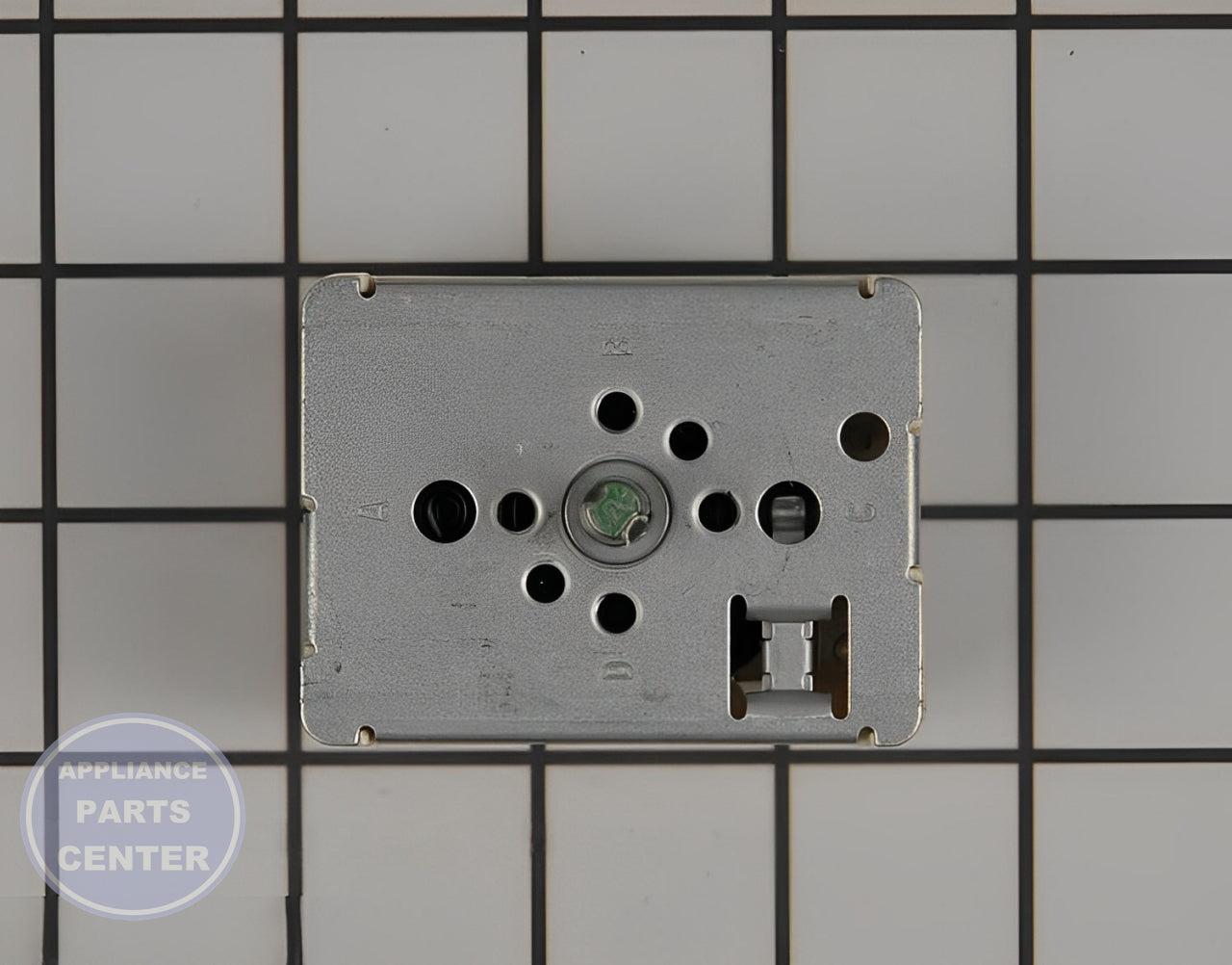 WHIRLPOOL OVEN INFINITE SWITCH WP3148953 - Detailed view of temperature control details