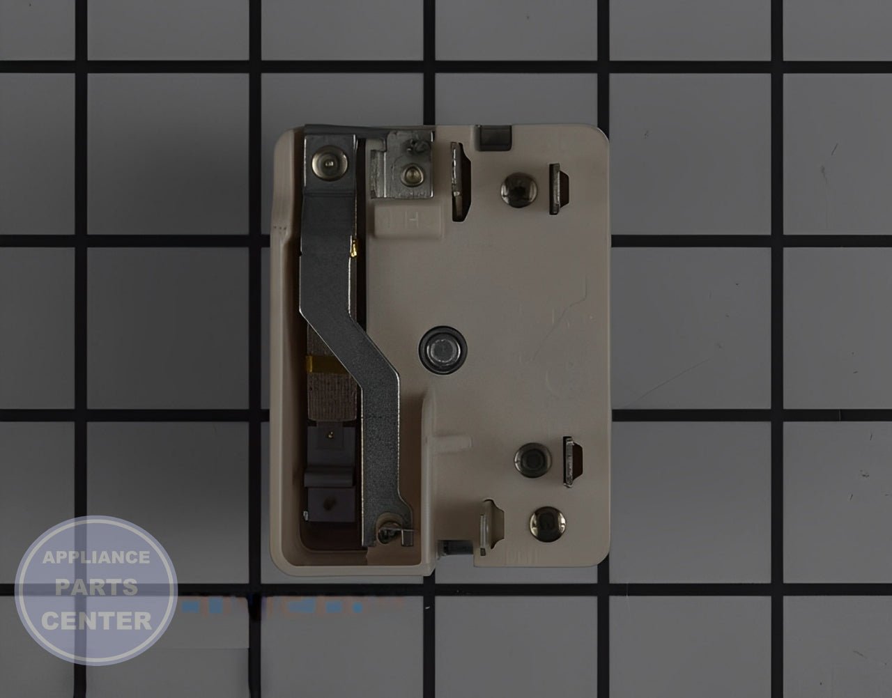 WHIRLPOOL OVEN SURFACE ELEMENT SWITCH WP3149404 - Installation in WPL Range displaying key mounting points
