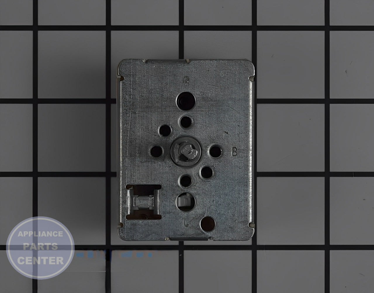 WHIRLPOOL OVEN SURFACE ELEMENT SWITCH WP3149404 - Installation in WPL Range displaying key mounting points