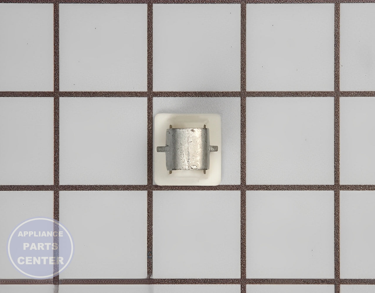 WHIRLPOOL DOOR CATCH WP3389441 - Detailed view of precision engineering