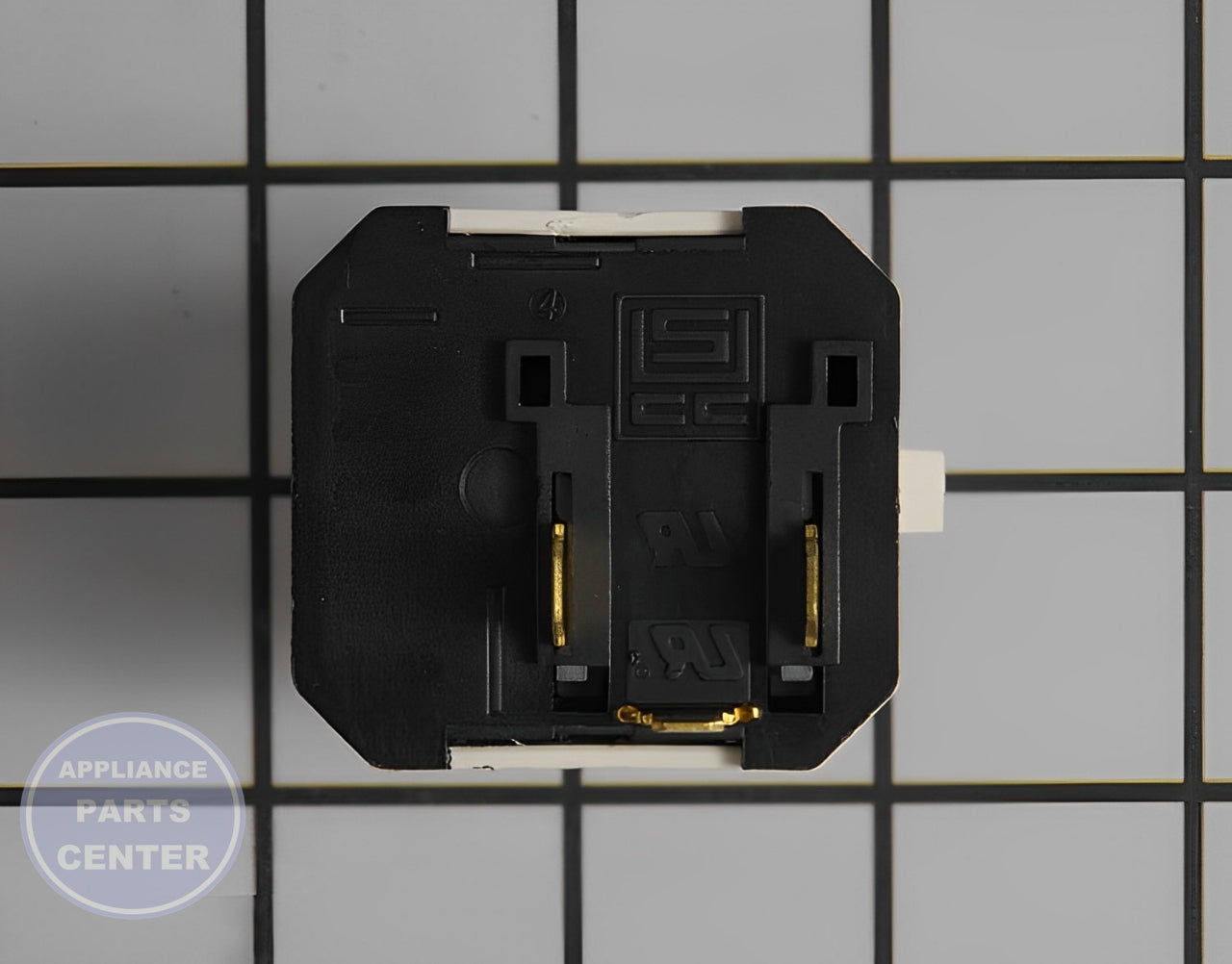 WHIRLPOOL PUSH TO START SWITCH WP3398094 - Side view with precise specifications for seamless fitting
