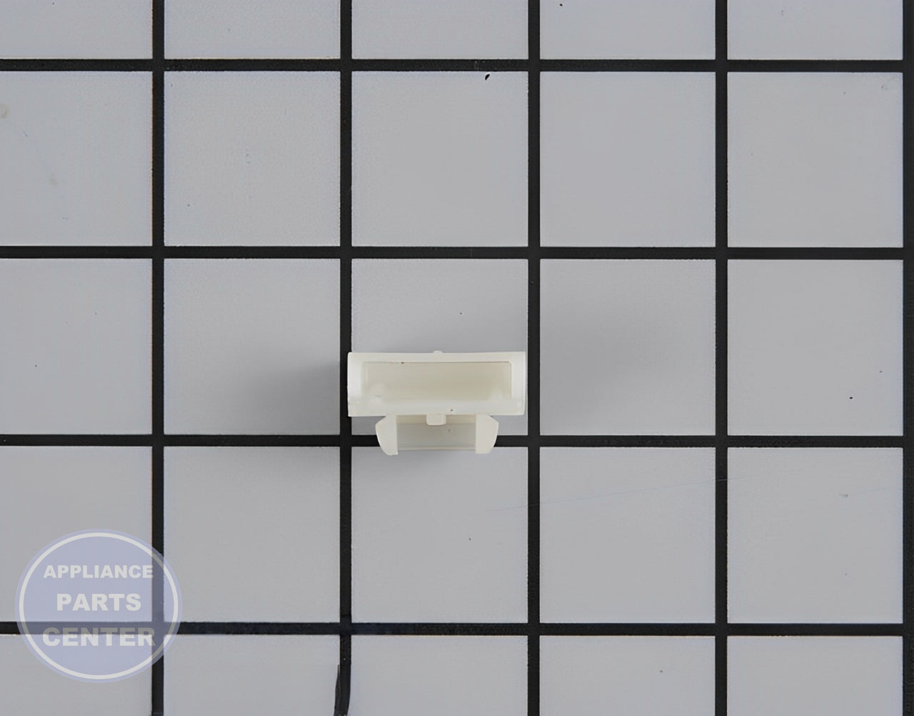 WHIRLPOOL LOCK WP345670 - Detailed view of fastening mechanism