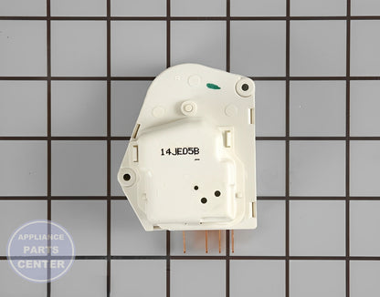 WHIRLPOOL REFRIGERATOR DEFROST TIMER WP67001036 - Side view with precise measurements