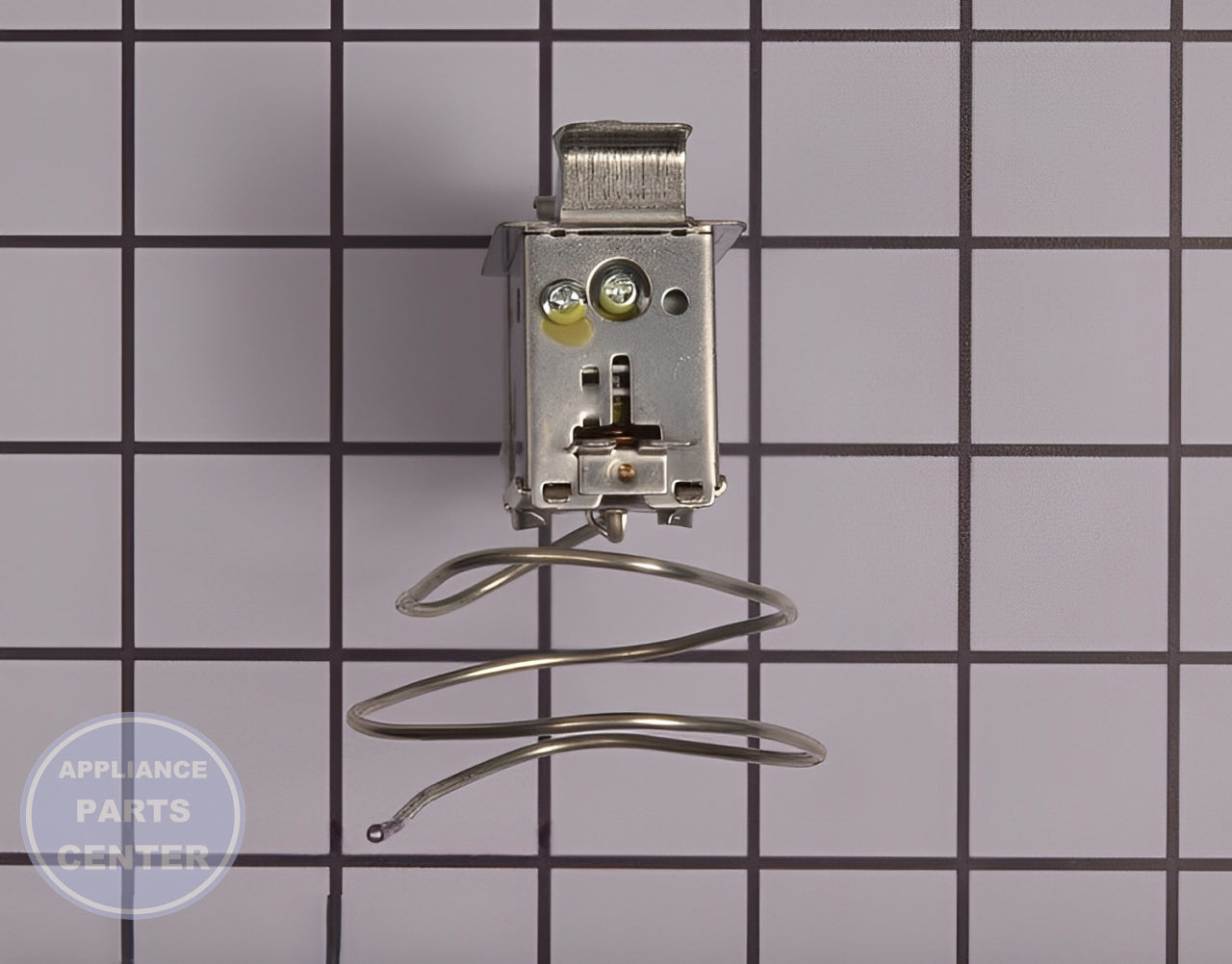 WHIRLPOOL REFRIGERATOR ELECTRONIC CONTROL BOARD WP67005335 - Detailed view of thermostat control