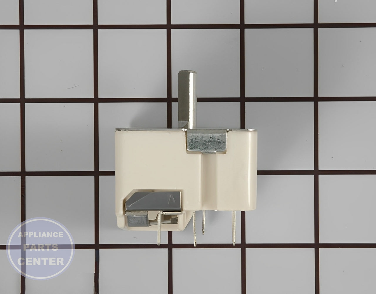 WHIRLPOOL INFINITE SWITCH WP74007840 - Installation in specific model showcasing key mounting points