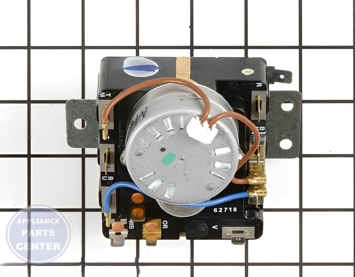 WHIRLPOOL TIMER WP8299779 - Detailed view of Circuit Board & Timer