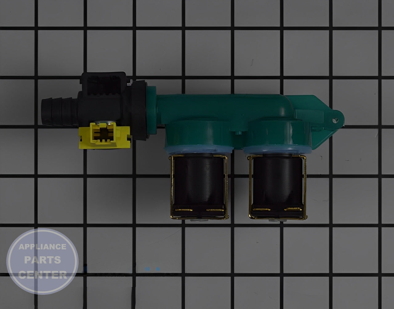 WHIRLPOOL VALVE WP8578341 - Detailed view of water flow control