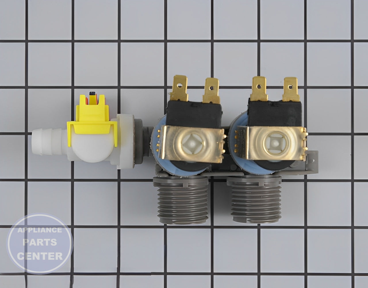 WHIRLPOOL VALVE WP8578343 - Installation in Whirlpool washing machine showing key mounting points