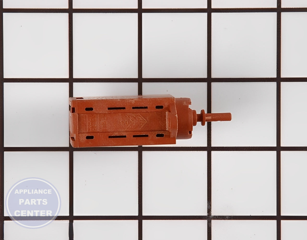 Dispenser Actuator WP902899 - Side view with 5.5 x 3 x 2 dimensions