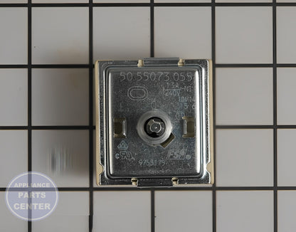 Surface Element Switch WP9755175 - Detailed view of 240V and 2100W capacity