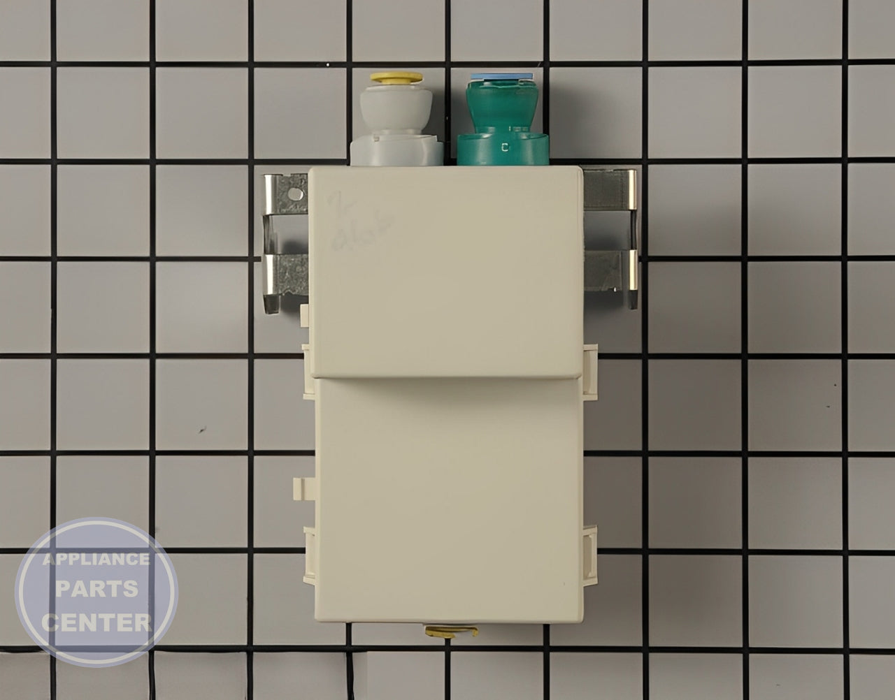 WHIRLPOOL REFRIGERATOR INLET VALVE WPW10159842 - Detailed view of valve & float assembly