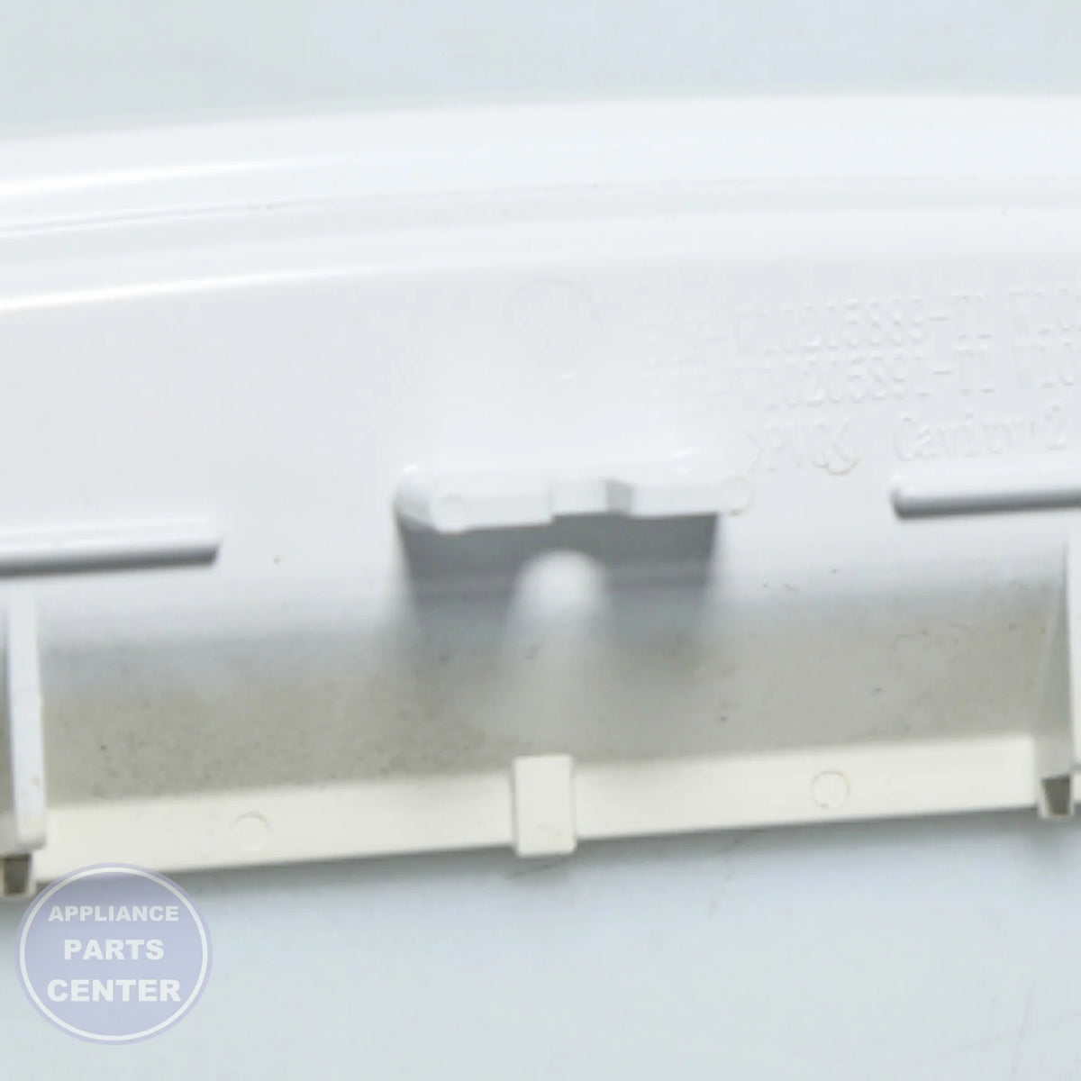 Whirlpool HANDLE WPW10205890 - Installation in specific model showing mounting points