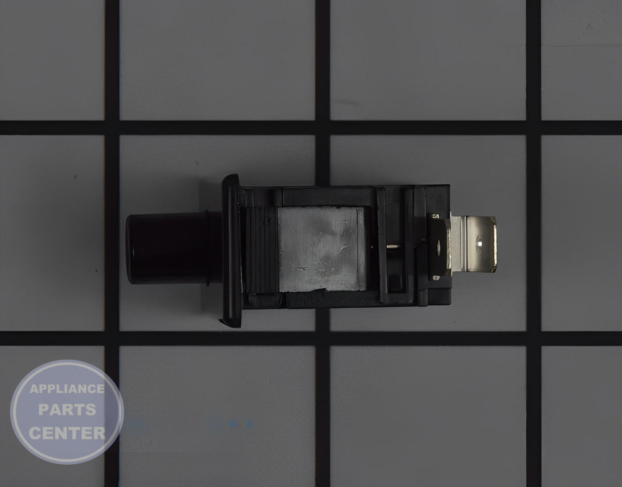 Start Switch WPW10242556 - Side view with 2.5 x 1.5 x 1 inches dimensions