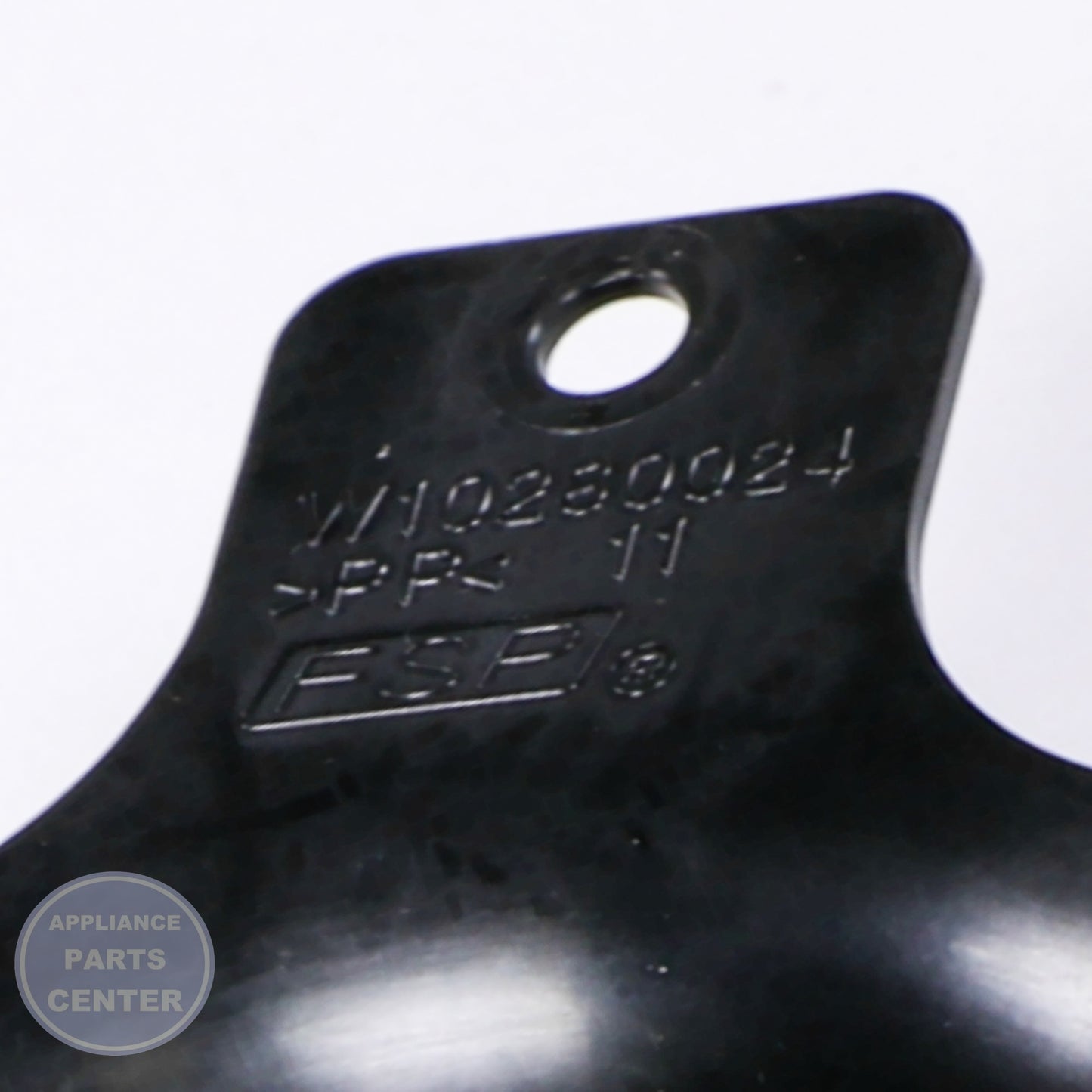 WPL RETAINER WPW10280024 - Installation in Whirlpool model showing secure mounting points