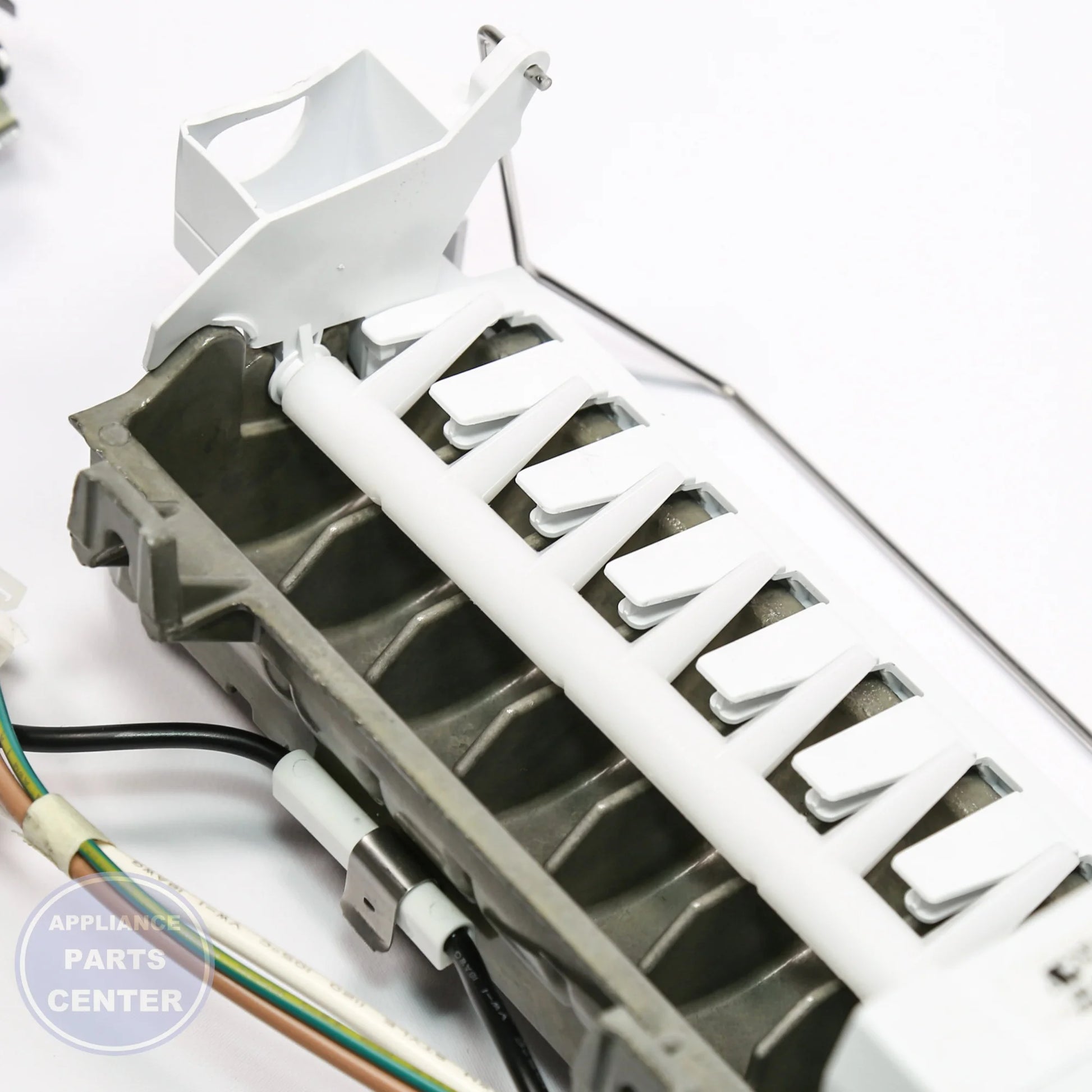WPL ICEMAKER WPW10315447 - Installation in specific model showing key mounting points