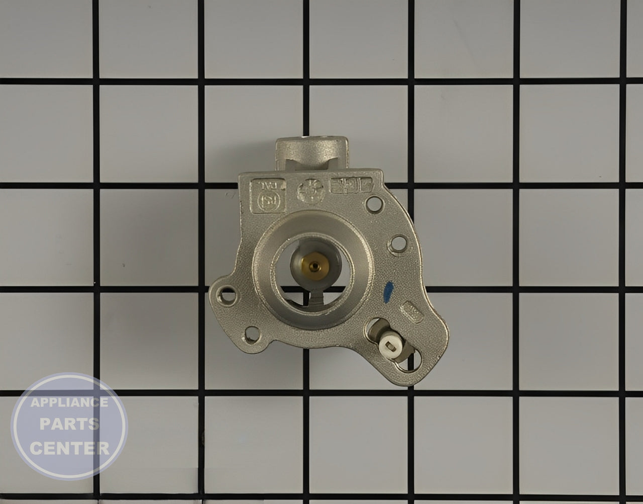 Surface Burner Orifice Holder WPW10319347 - Detailed view of control valve compatibility